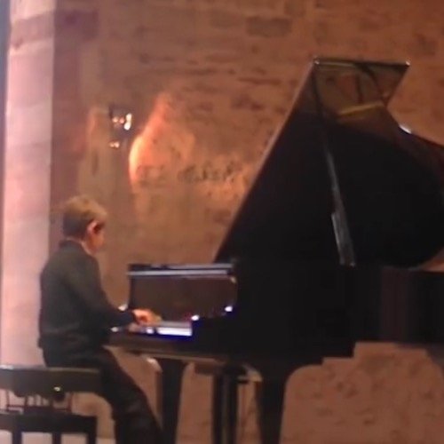 Sacha en un Concurso Internacional para jóvenes pianistas